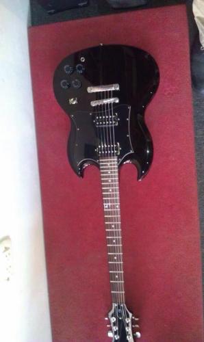 Vendo Guitarra Epiphone Sgmodelo 310 negra E - Imagen 2