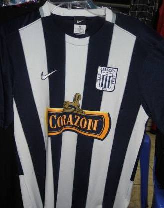 Vendo camiseta del Club Alianza Lima   franja - Imagen 3