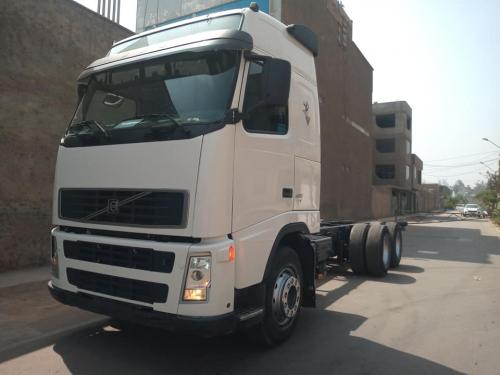 volvo fh13 480hp camion chasis 6x4 torton eje - Imagen 1