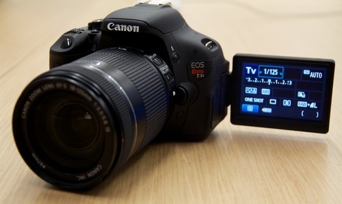 Alquilo Canon EOS 60D Rebel T3i Tripode Pro - Imagen 1
