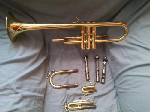 Vendo trompeta king tempo 301 recien llegado  - Imagen 3